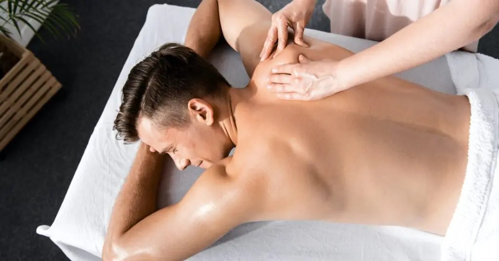 Massage body là hình thức chăm sóc sức khỏe toàn diện