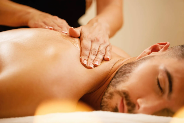 Giá massage pool tham khảo trên thị trường
